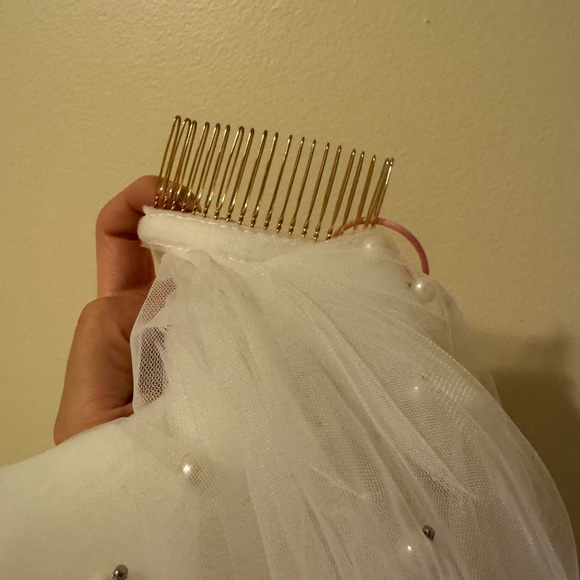 Wedding Veil with pearl Cathedral length - Picture 4 of 5